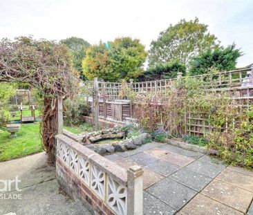 2 bedroom semi-detached house to rent - Photo 6