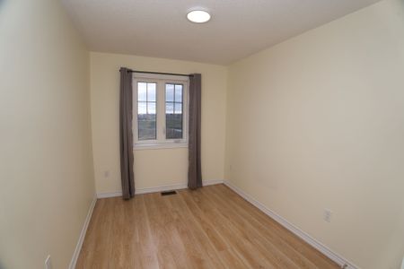 For Lease - 26 SHIFF Crescent, Brampton, Ontario - Photo 5