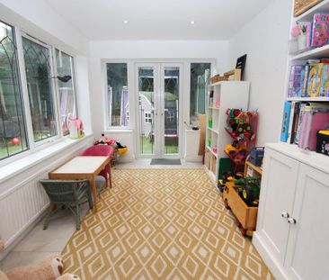 3 bedroom semi-detached house to rent - Photo 1