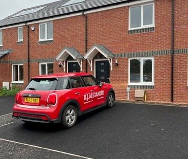 2 bedroom terraced house to rent - Photo 4