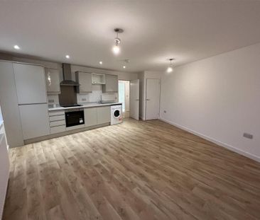 2 bedroom flat to rent - Photo 6