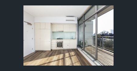 Unfurnished - Photo 4