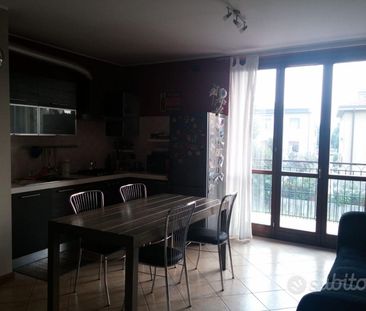 Bilocale con garage incluso e cantina - Photo 3
