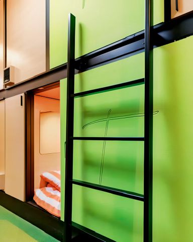 Private Sleeping Pod - Photo 2