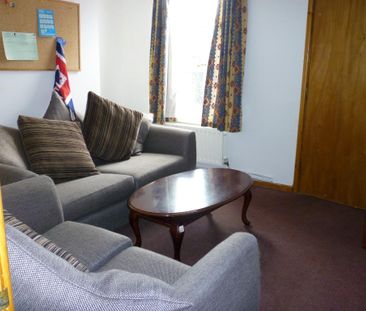 4 bedroom terraced house to rent - Photo 6