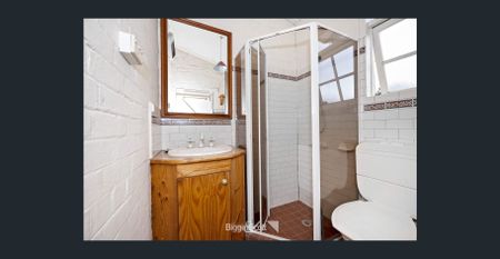 Charming Victorian Home in the Heart of Richmond - Photo 5