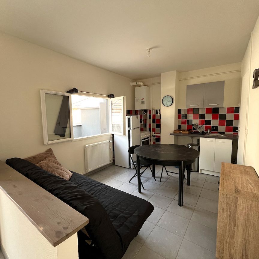 Location Appartement 1 pièce 16m² - Photo 1