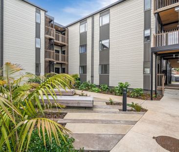 Modern Apartment with carpark - Photo 1