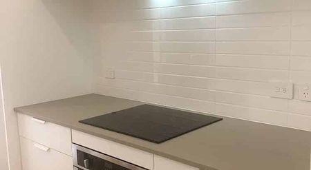 New 2xbdrooms, 2.5xbathrooms townhouse - Photo 4