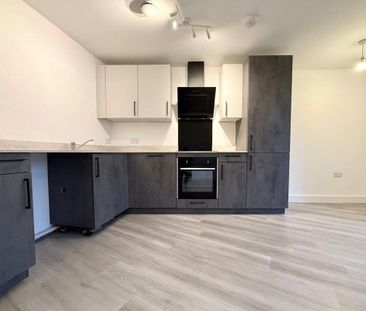 Commercial Road, Poole, Dorset, BH14 - Photo 3