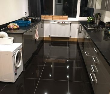 Room in a Shared Flat, Scarbrook Road, CR0 - Photo 5