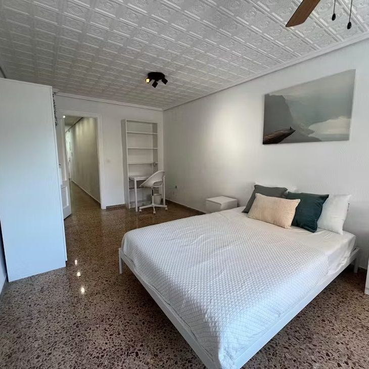 Carrer del Mestre Valls, Valencia, Valencian Community 46022 - Photo 1