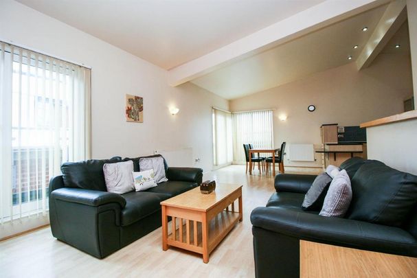 2 bedroom apartment to rent - Photo 1