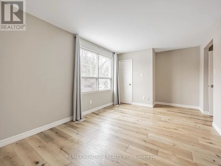 394 EATON PLACE - Photo 4