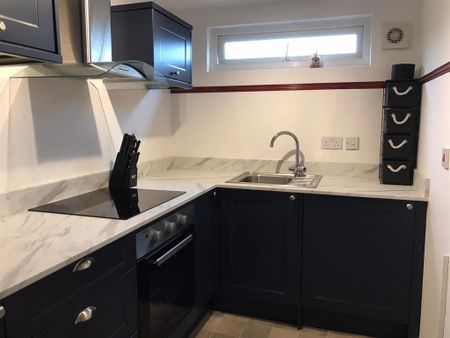 1 bedroom flat to rent - Photo 3