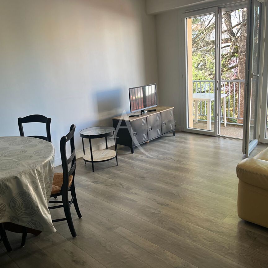 Location Appartement 2 pièces 53m² - Photo 1