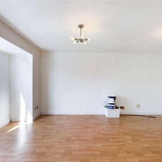 Boscawen Way, Thatcham, Berkshire, RG19 - Photo 1