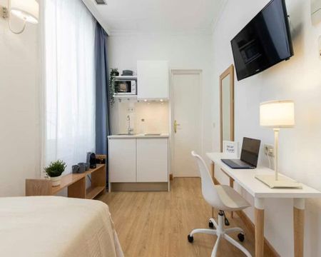 Calle de San Lorenzo, Madrid, Community of Madrid 28004 - Photo 3