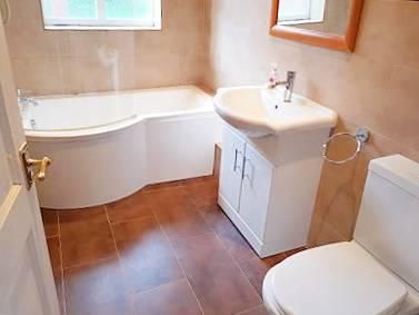 3 bedroom semi-detached bungalow to rent - Photo 4