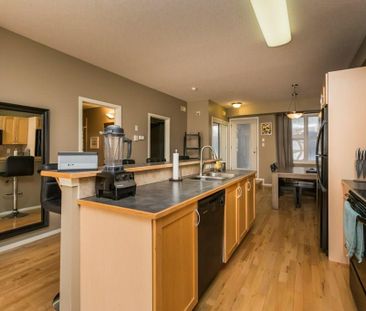 Discover Parkside Court Embrace The Perfect Location In Queen Mary ... - Photo 6