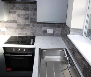 Ground floor flat to rent - Photo 6