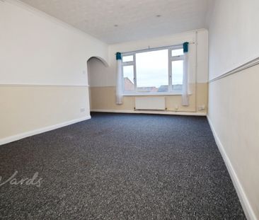 2 bedroom maisonette to rent - Photo 4