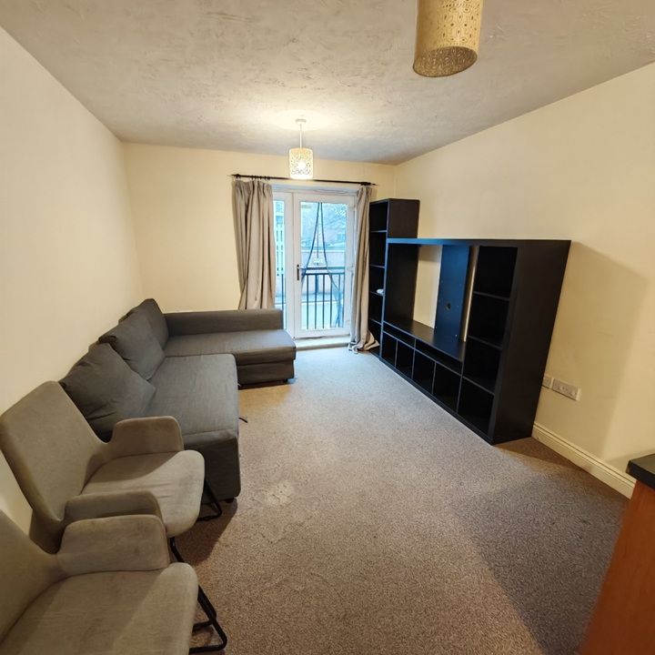 2 Bed Flat, Waterside, CV1 - Photo 1