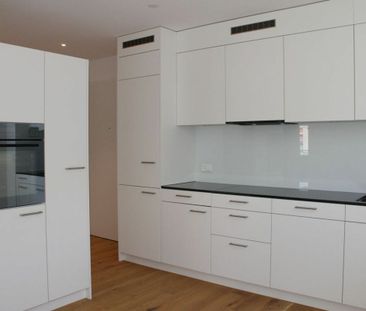 Exklusive und moderne 2½-Zimmer-Wohnung - Foto 2