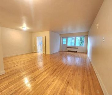 ** Because You Deserve HUGE 2bed, Concrete Building, CDN, UDM ** - Photo 1