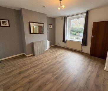 2 bedroom end of terrace house to rent - Photo 1