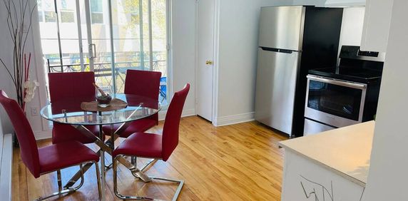 4 1/2 Appartement à Louer – Tout Inclus - Photo 2