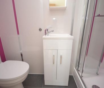 1 bedroom Flat To Let - Photo 1