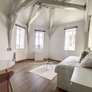 Location Appartement 1 pièce 26m² TROYES 10000 - Photo 2