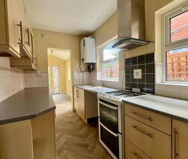 3 bedroom terraced house to rent - Photo 4
