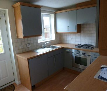 3 bedroom end of terrace house to rent - Photo 4