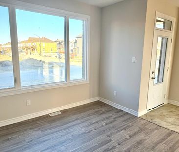 For Lease - 805 Anemone Mews, Barrhaven, Ontario - Photo 2