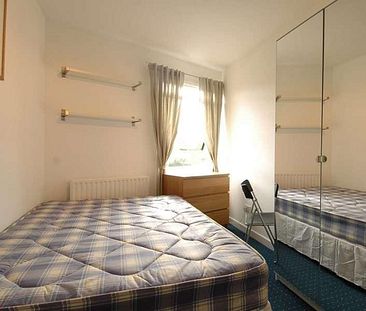 Old Bellgate Place, London, E14 - Photo 1