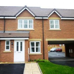 2 Bed Semi-detached house For Rent - Photo 2