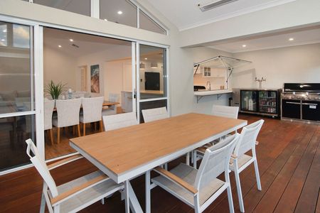 Modern Family Living in a Sought-After Coastal Location - Photo 4