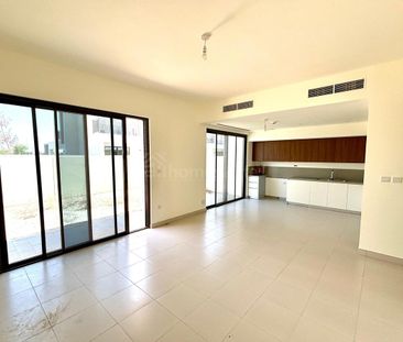 Spacious | Corner Unit | Chiller Free - Photo 2