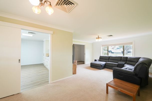 Ray White Real Estate Parkes - Photo 1