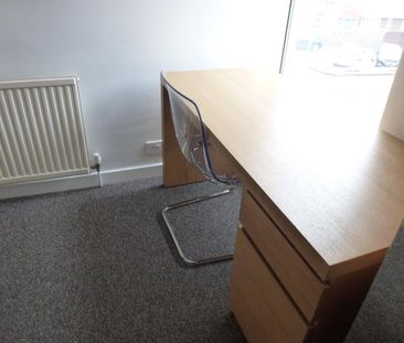 83 Macklin Street - Photo 4