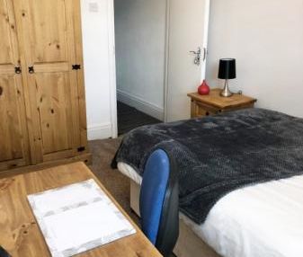 Guildford Street, Shelton, Stoke-On-Trent, ST4 - Photo 1