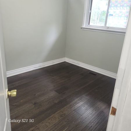 For Lease - 64 Shoreview Drive Unit# Main, Toronto, Ontario - Photo 3