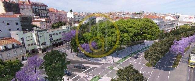 LISBON CENTER / SANTOS in LAPA apart. T3 with large GARDEN - Photo 1