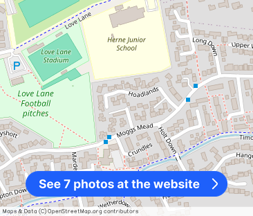 Moggs Mead, Petersfield, GU31 - Photo 1