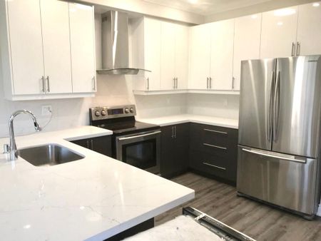 For Lease - 107 Laramie Crescent, Vaughan, Ontario - Photo 5