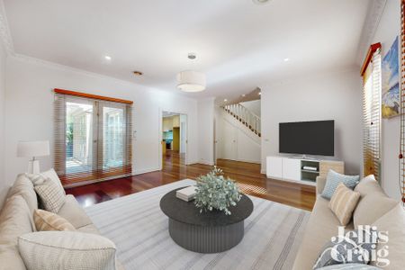 1A Iris Road, Camberwell - Photo 3