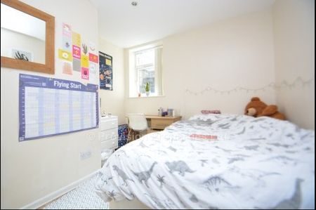 3 Bedroom Student Flats Hyde Park Leeds - Photo 4