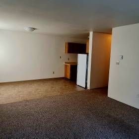 2 Bedroom $1,545 900 SqFt 1681 Boundary Avenue - Photo 2